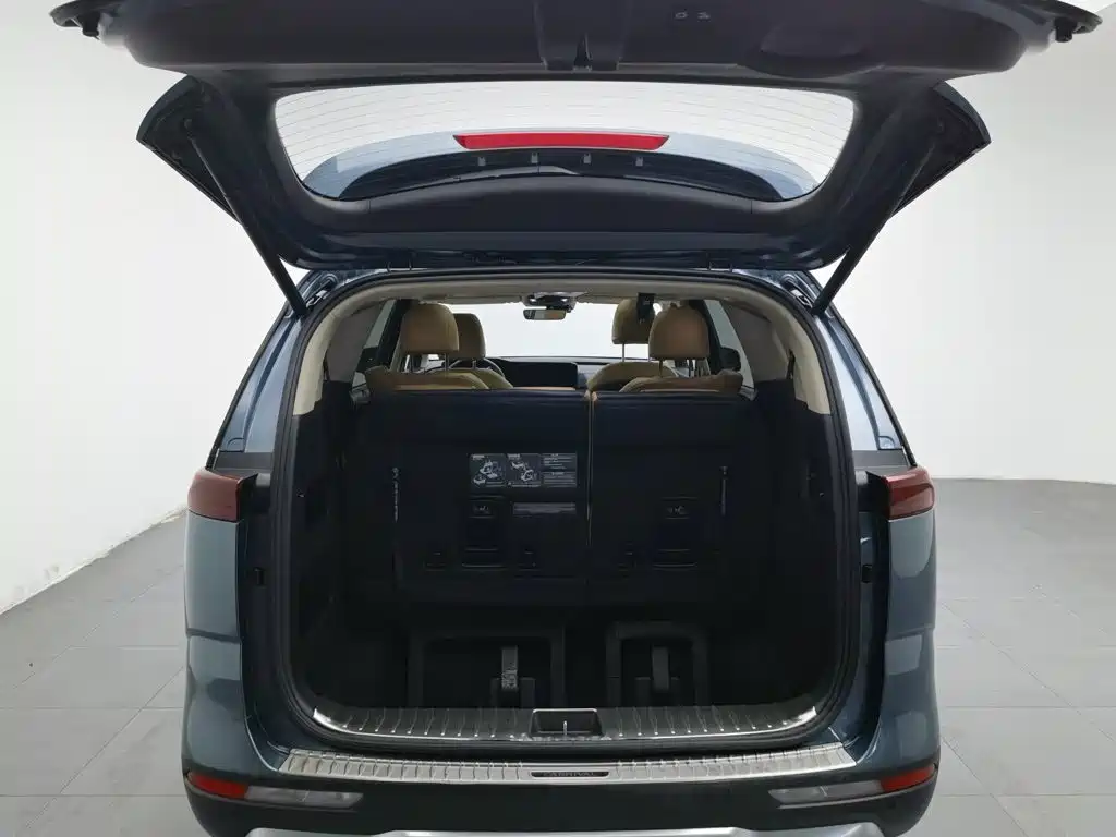 Kia Carnival — миниатюра 16