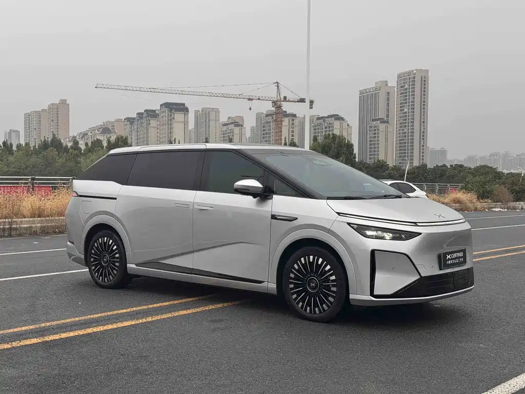 XPeng X9 — миниатюра 3