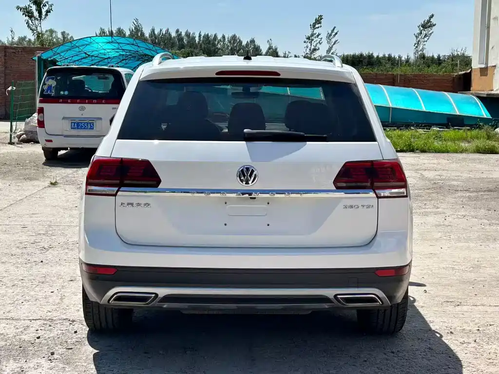 Volkswagen Teramont — миниатюра 5