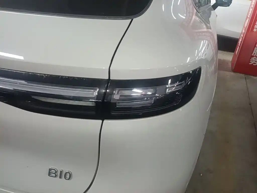 Leapmotor Leapmotor B10 — миниатюра 8