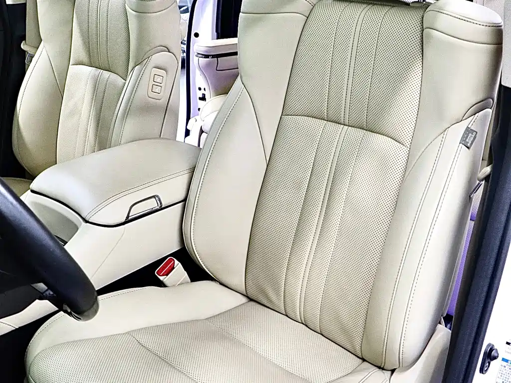 Toyota Vellfire — миниатюра 12