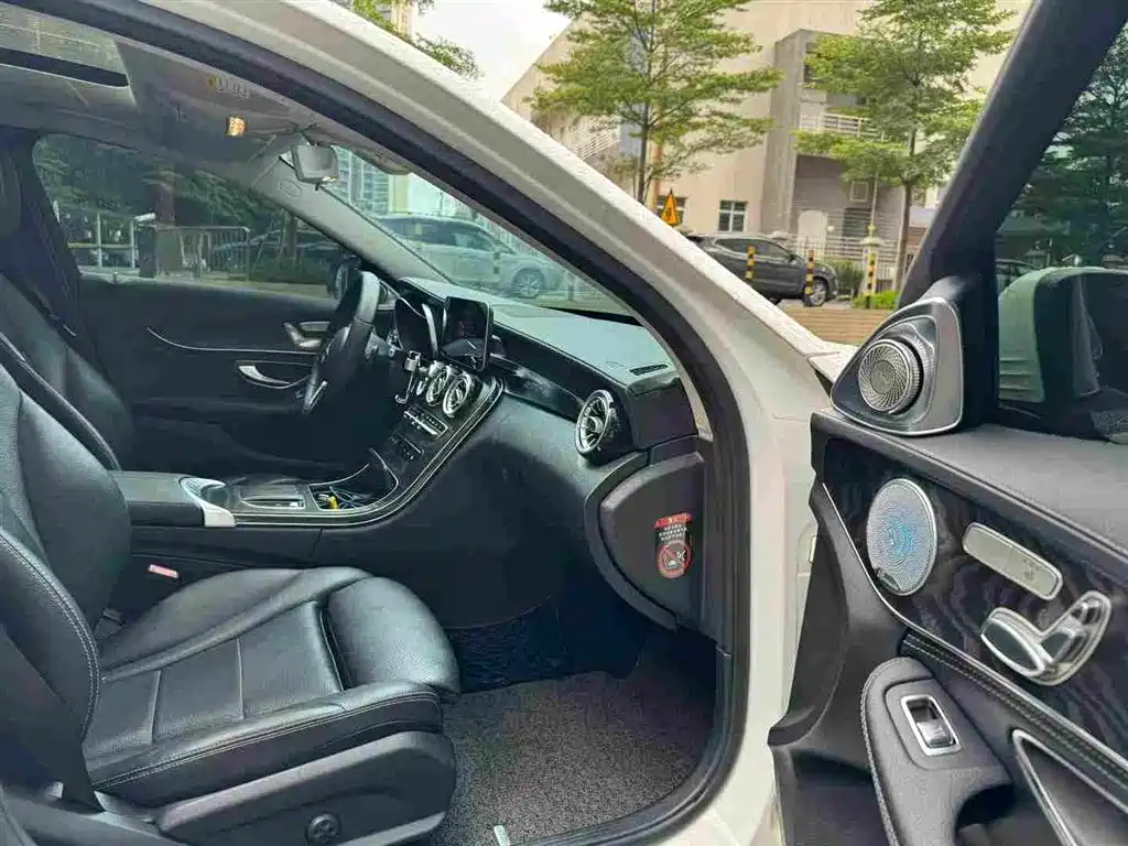 Mercedes-Benz C-Class — миниатюра 8