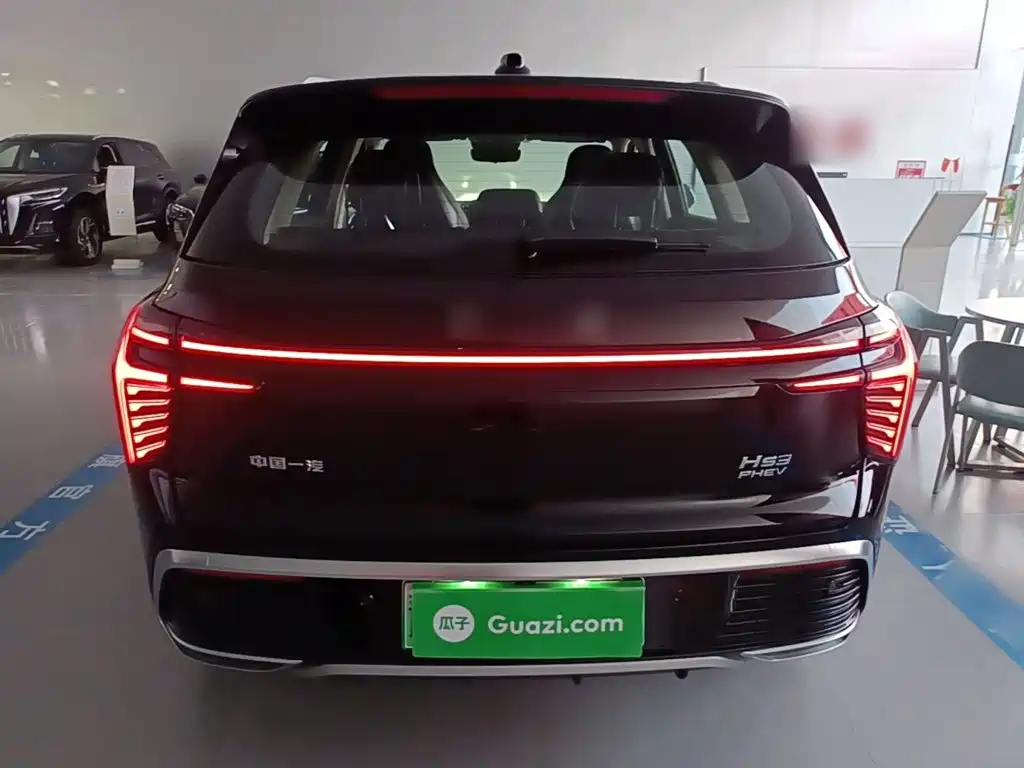 Hongqi Hongqi HS3 PHEV — миниатюра 6