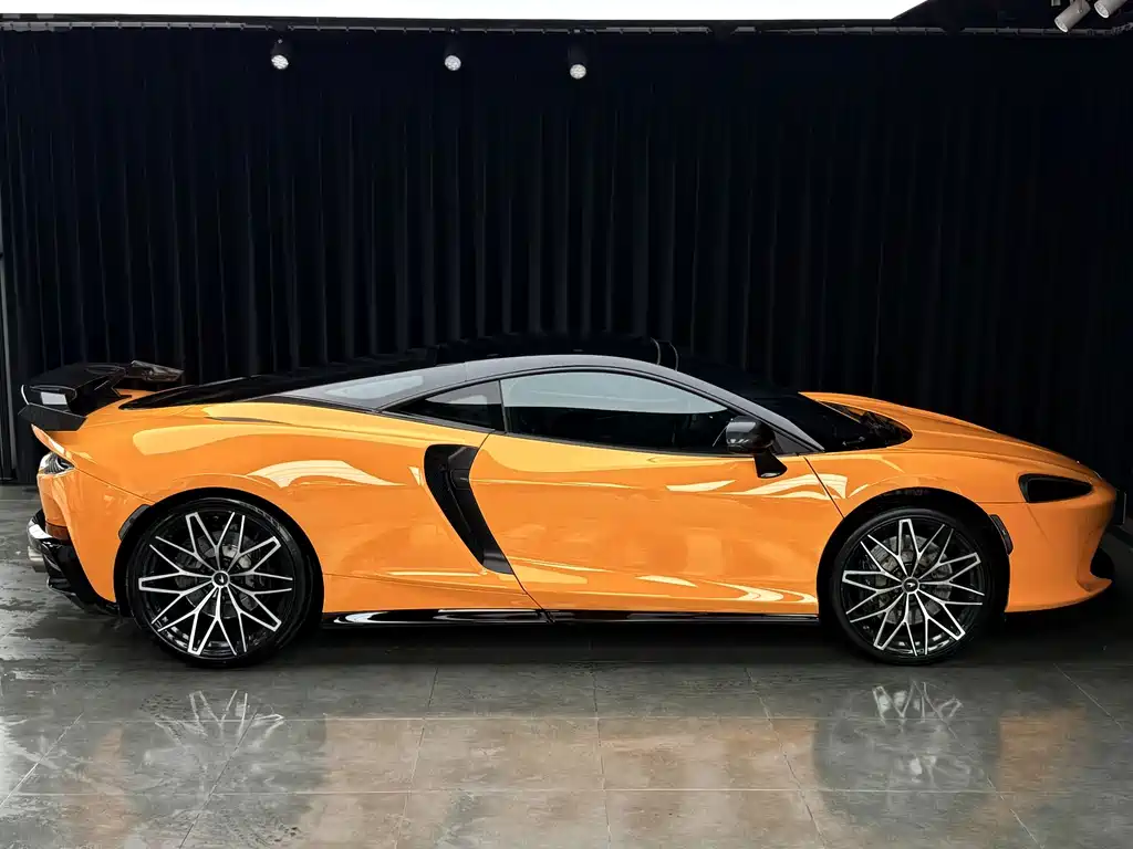 McLaren GT — миниатюра 9