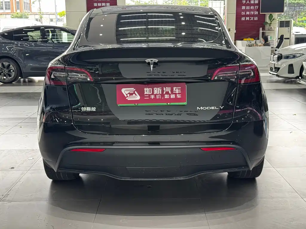 Tesla Model Y 2021 3D7