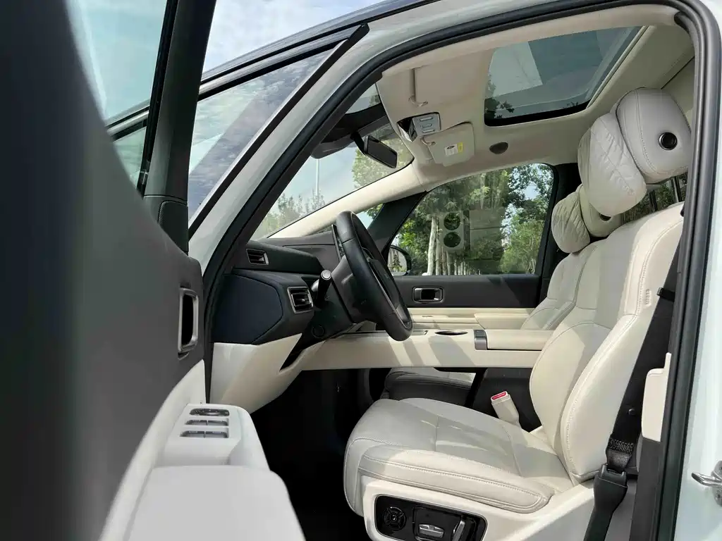 Li Auto Li MEGA — миниатюра 3