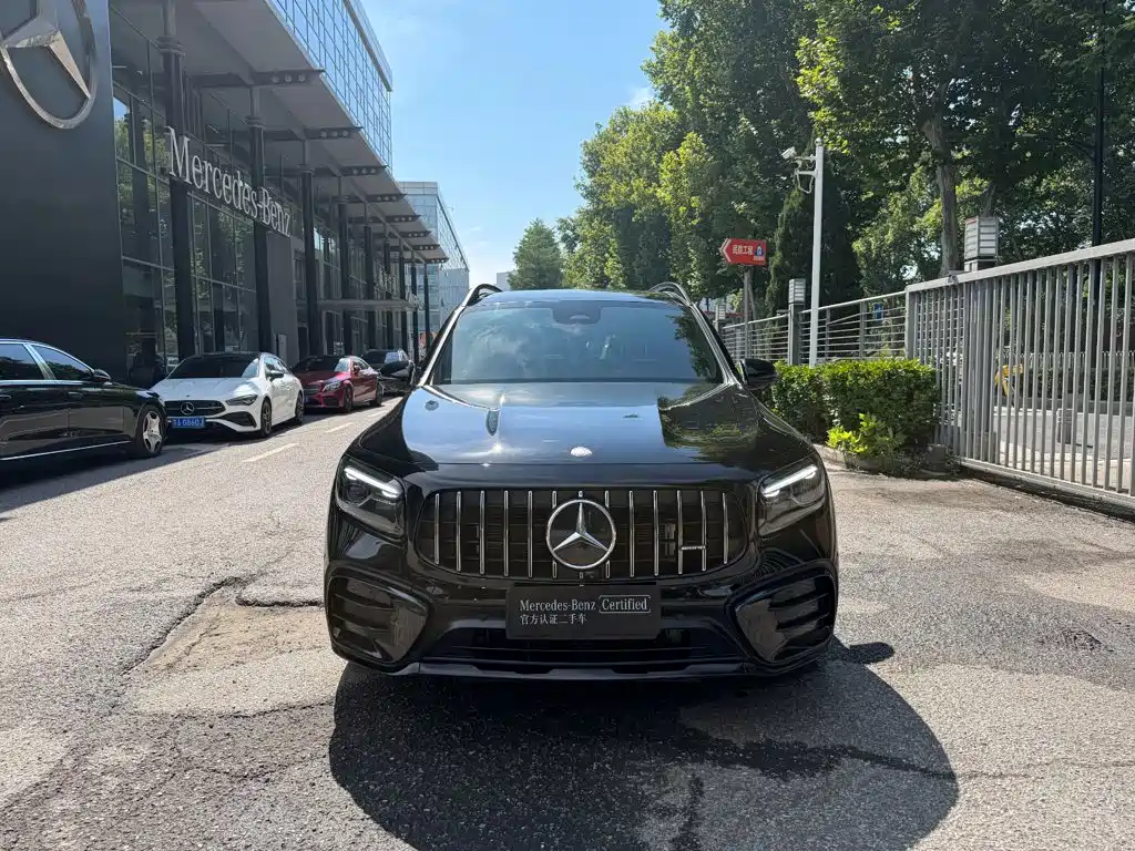 Mercedes-Benz GLB AMG — миниатюра 2