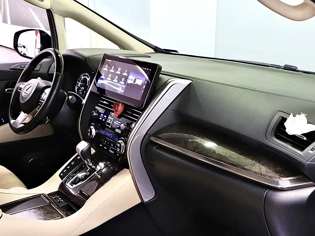 Toyota Vellfire — миниатюра 15