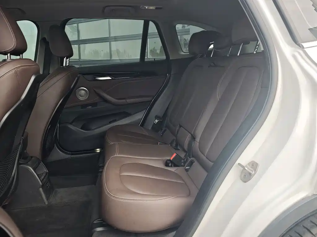 BMW X1 — миниатюра 12