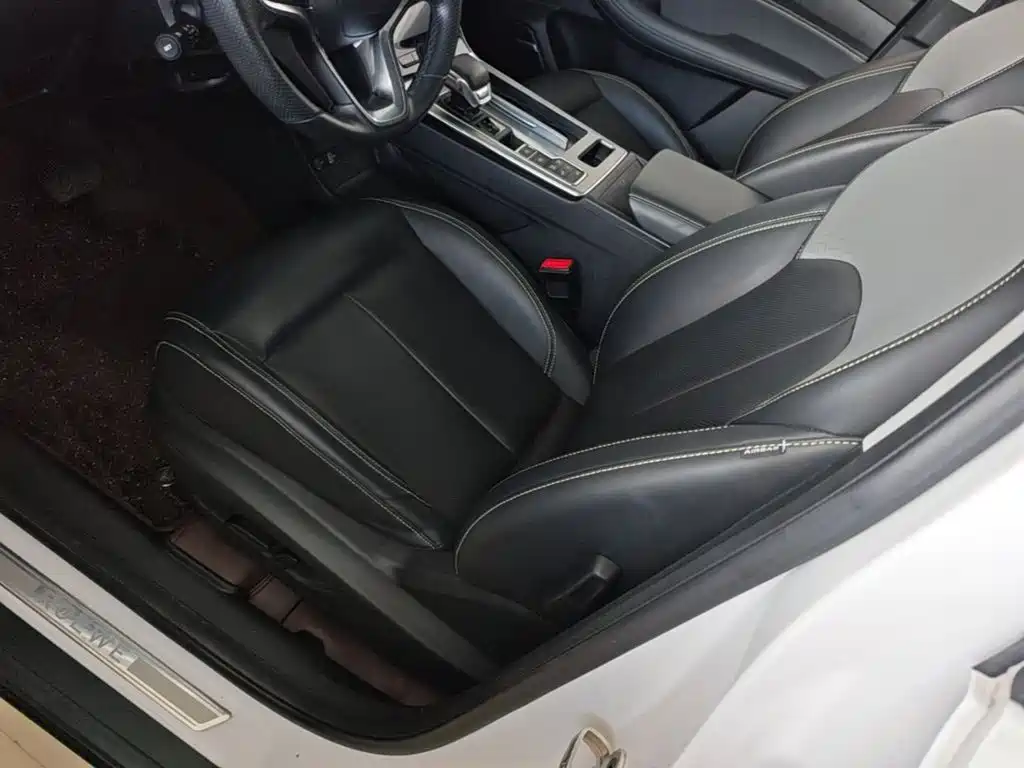 Roewe RX5 New Energy — миниатюра 15