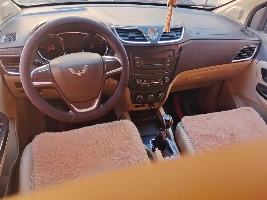 Wuling Hongguang — миниатюра 12