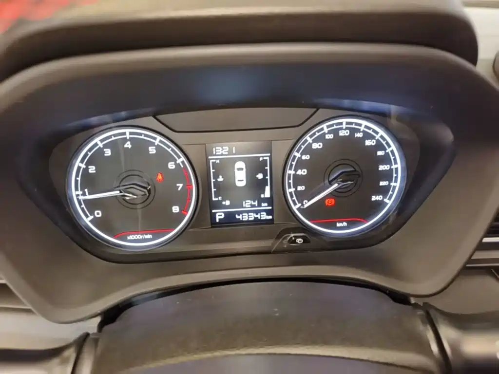 Geely Vision X3 — миниатюра 12