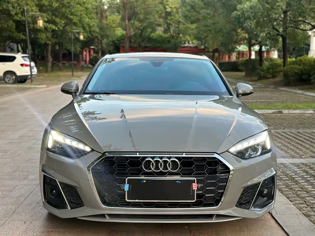 AUDI  A5
