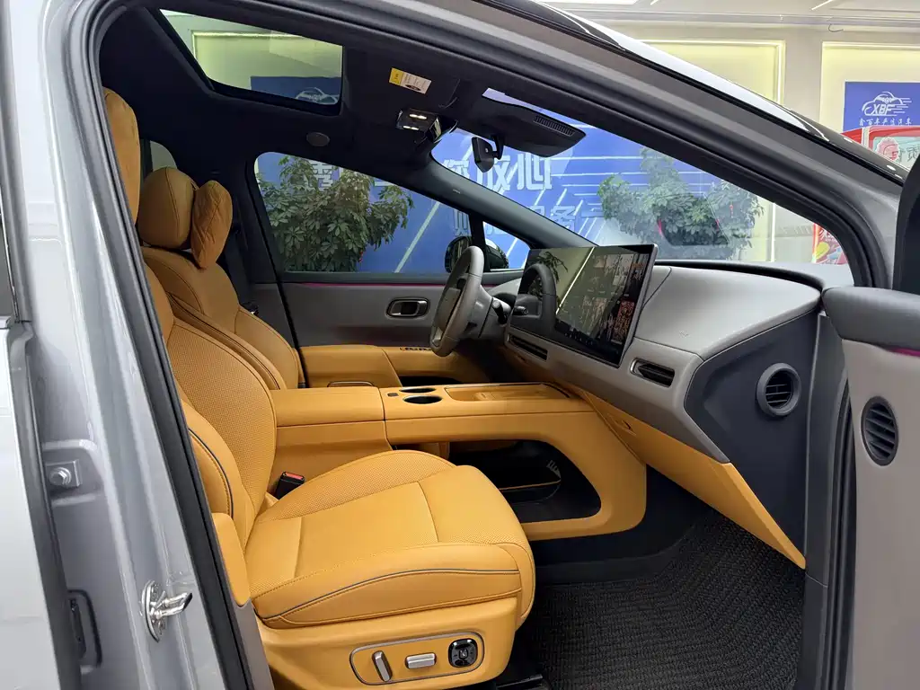 Li Auto i8 2025 Standard