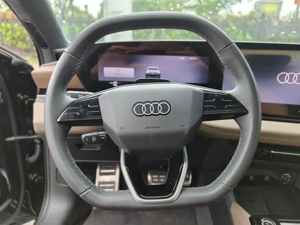 Audi A6L e-tron — миниатюра 8