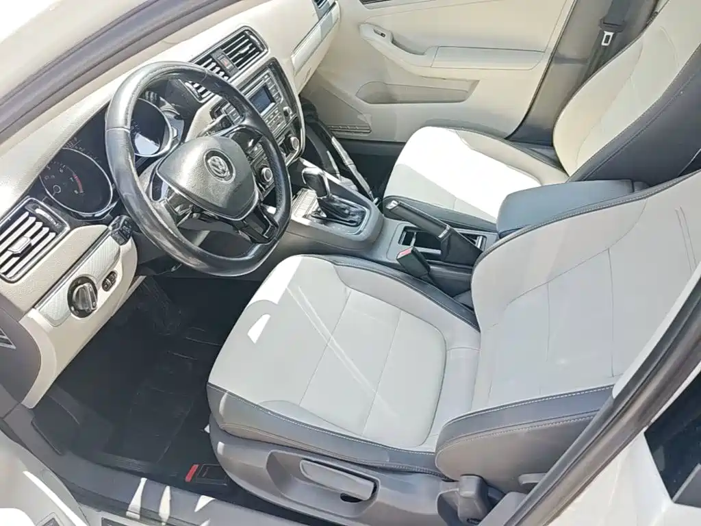 Volkswagen Sagitar — миниатюра 15