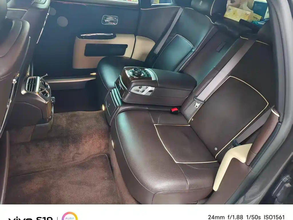 Rolls-Royce Ghost — миниатюра 5