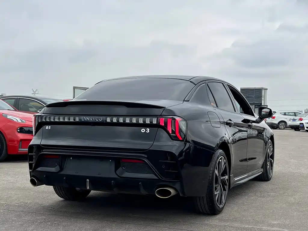 Lynk & Co 03 — миниатюра 10