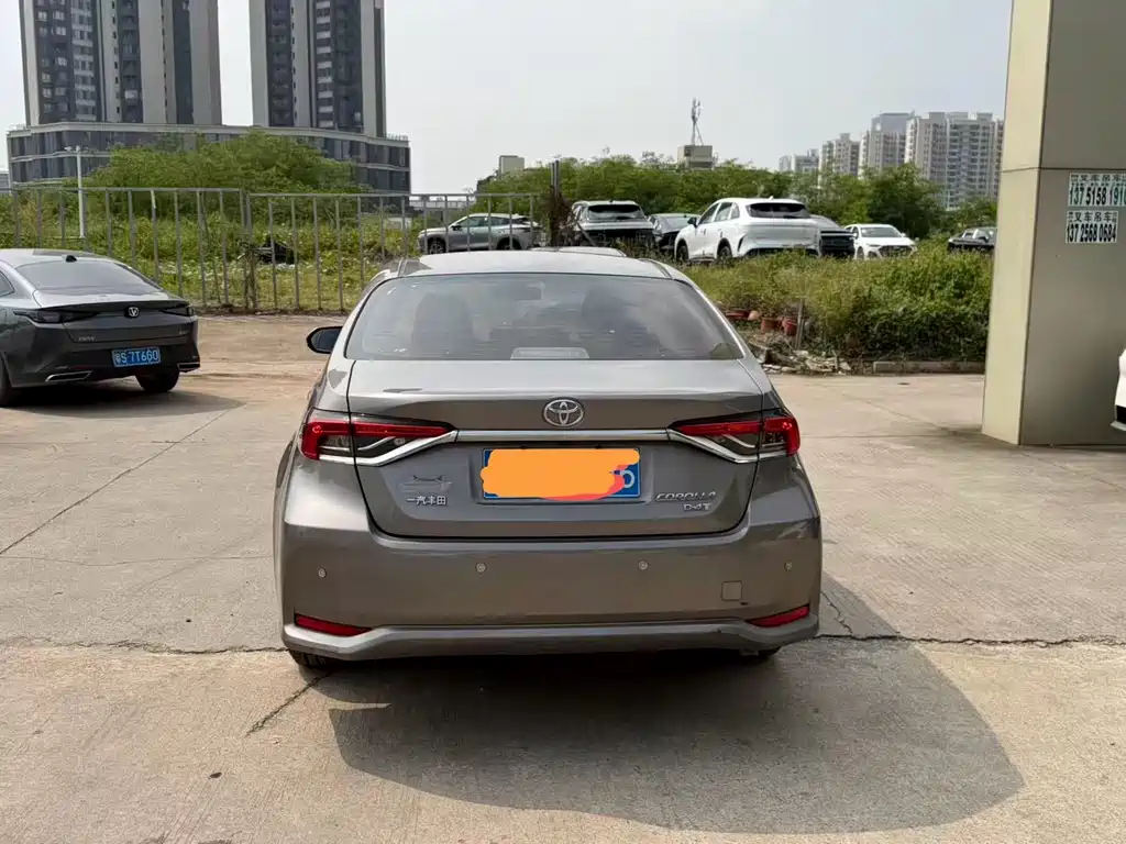 Toyota Corolla — миниатюра 10