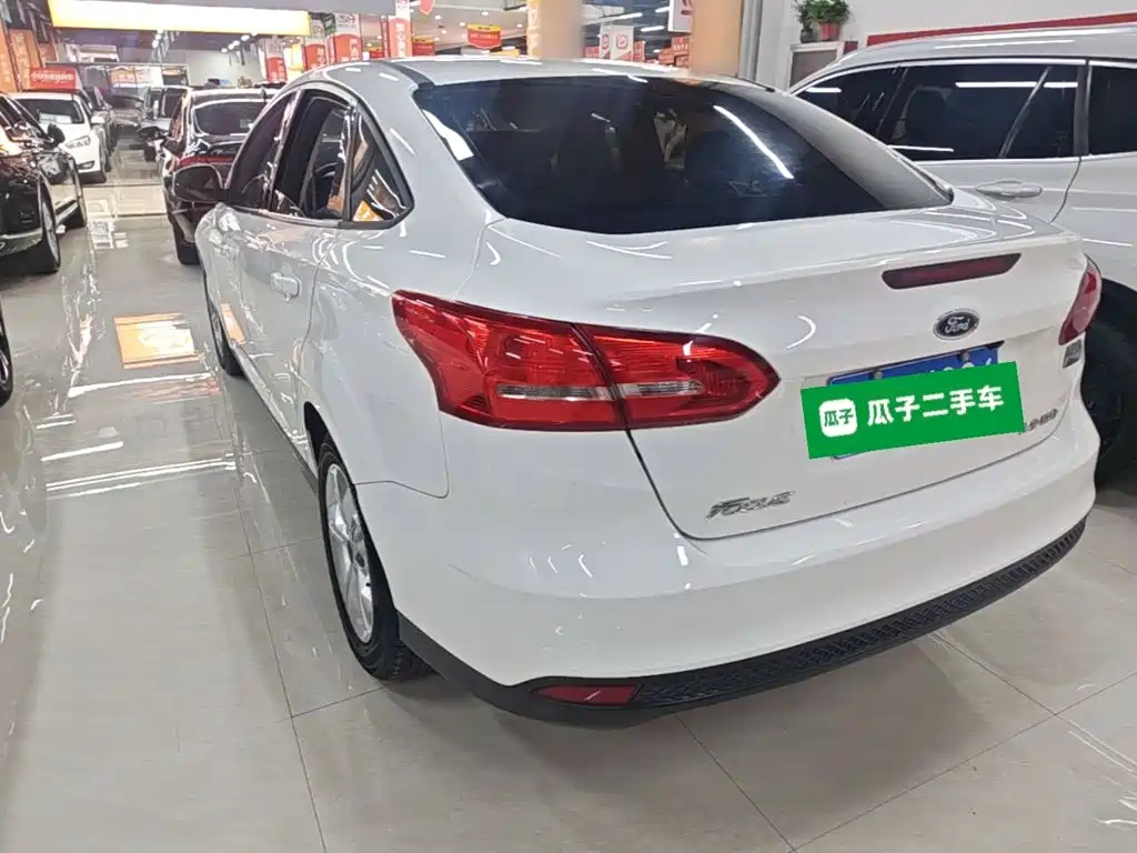 Ford Focus — миниатюра 5