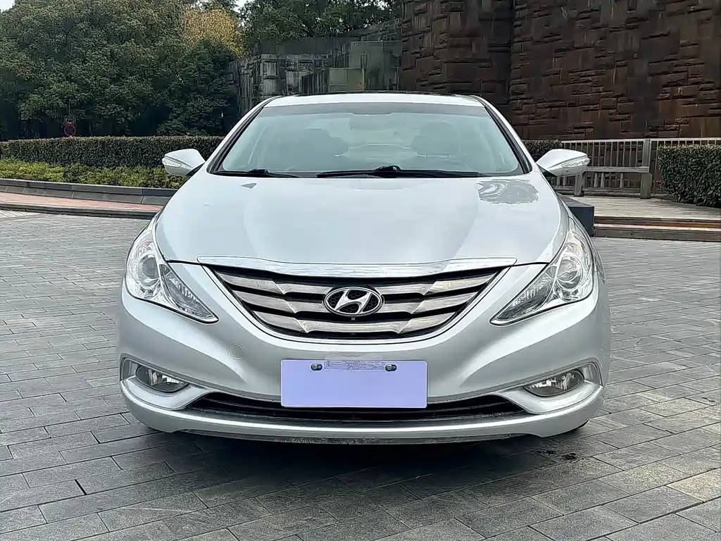Hyundai Sonata — миниатюра 2