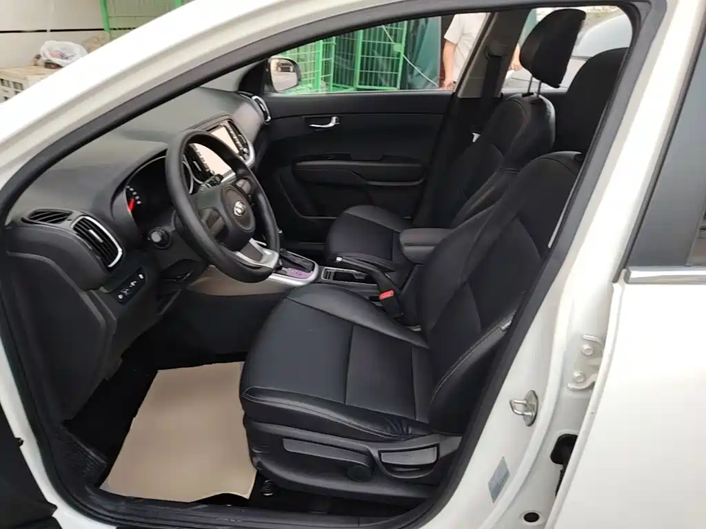 Kia KX3 — миниатюра 11