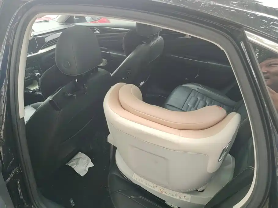 Volkswagen Passat — миниатюра 11