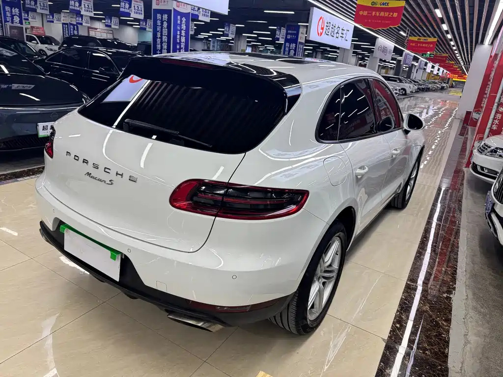 Porsche Macan — миниатюра 9