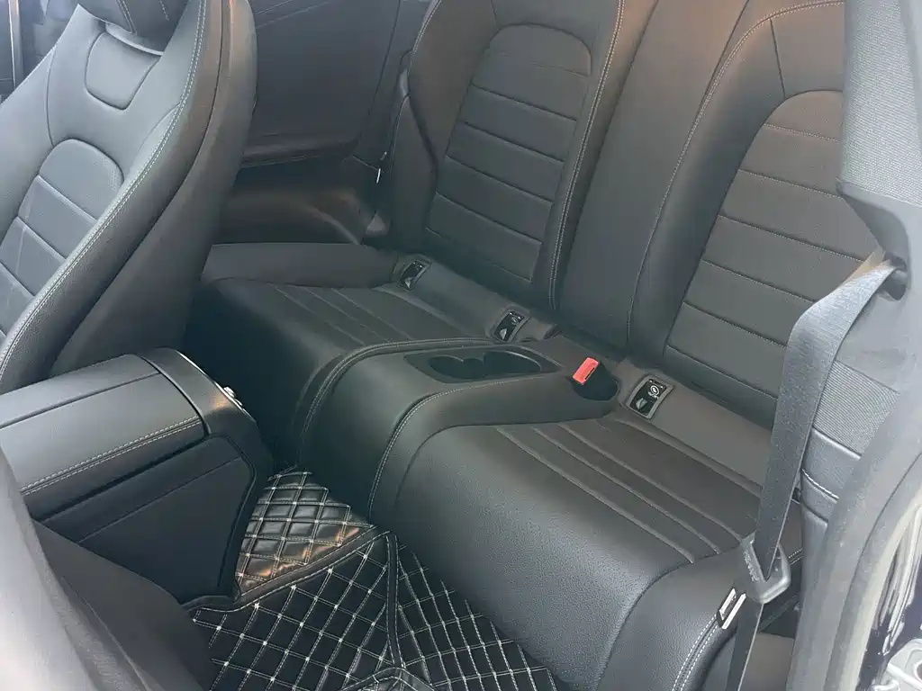 Mercedes-Benz C-Class (Import) — миниатюра 15