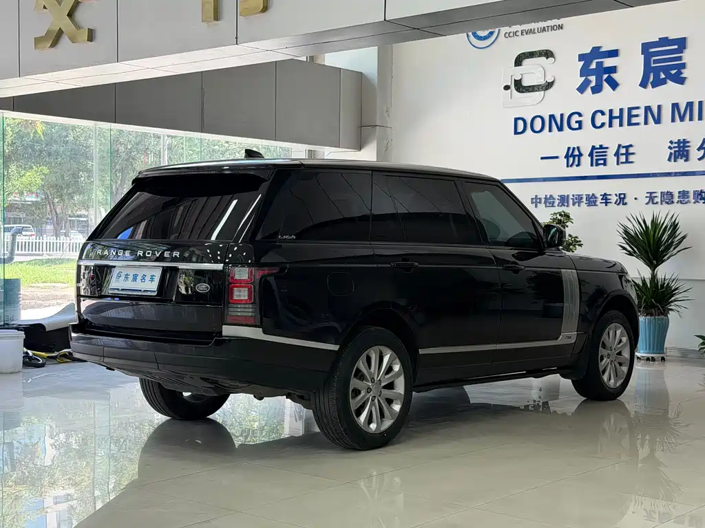Land Rover Range Rover — миниатюра 14