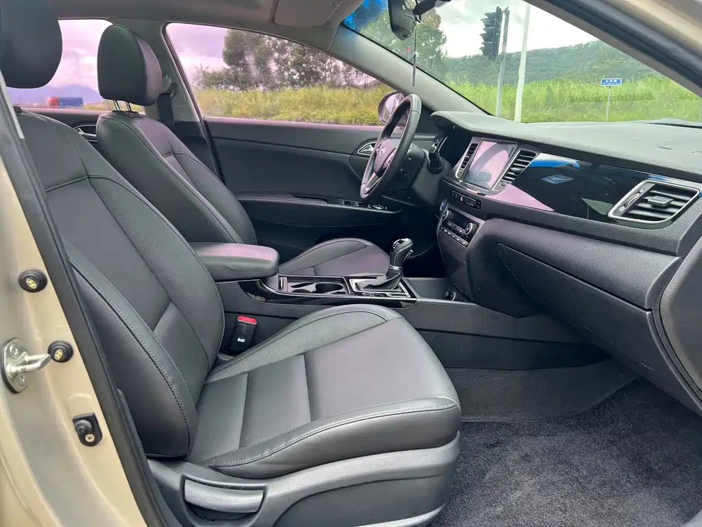Hyundai Mistra — миниатюра 11