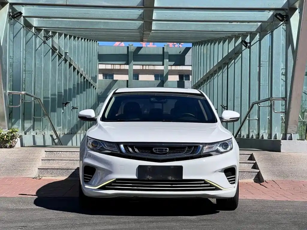 Geely Emgrand GL — миниатюра 3