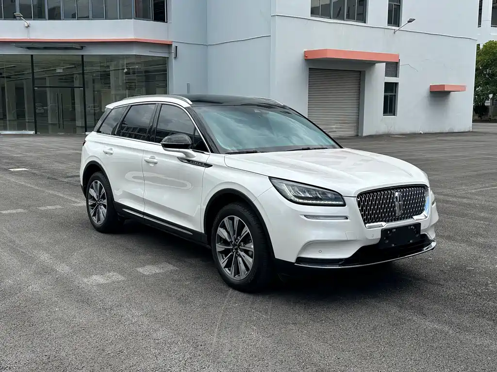 Lincoln Corsair — миниатюра 3