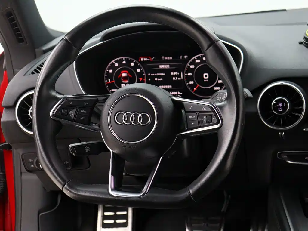 Audi TT — миниатюра 12