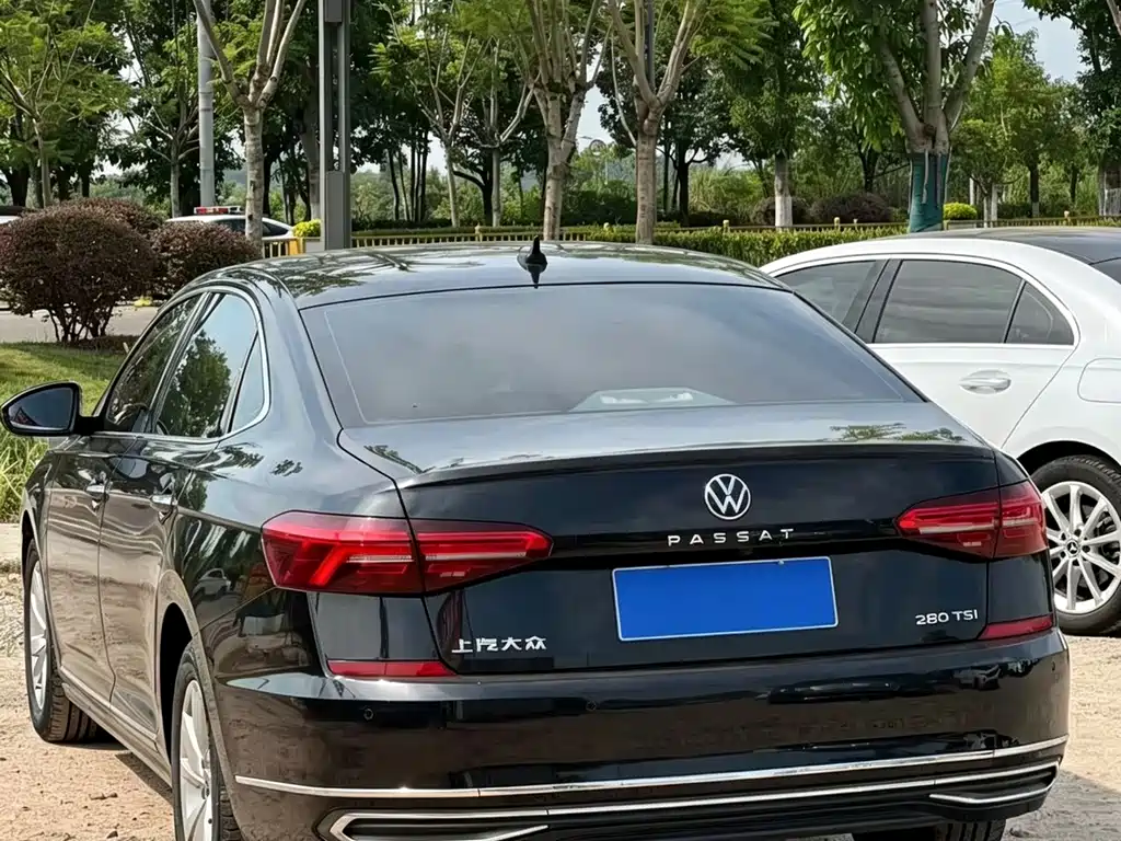 Volkswagen Passat — миниатюра 4