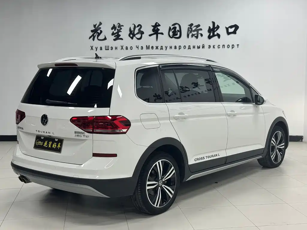 Volkswagen Touran — миниатюра 5