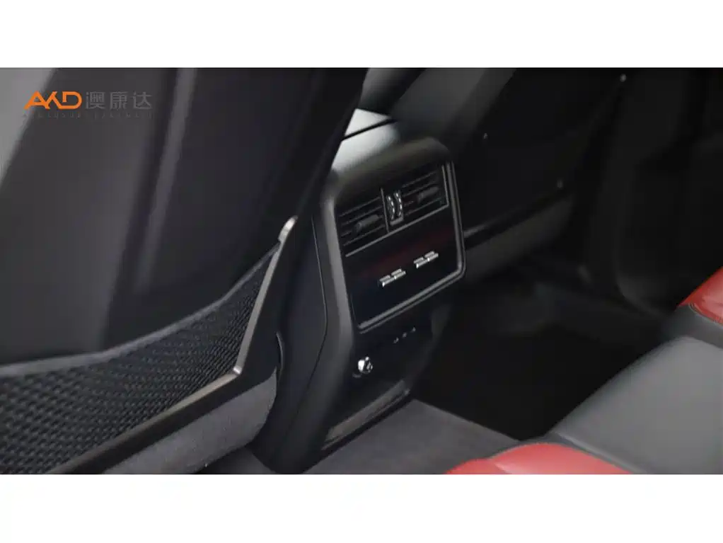 Porsche Cayenne — миниатюра 9
