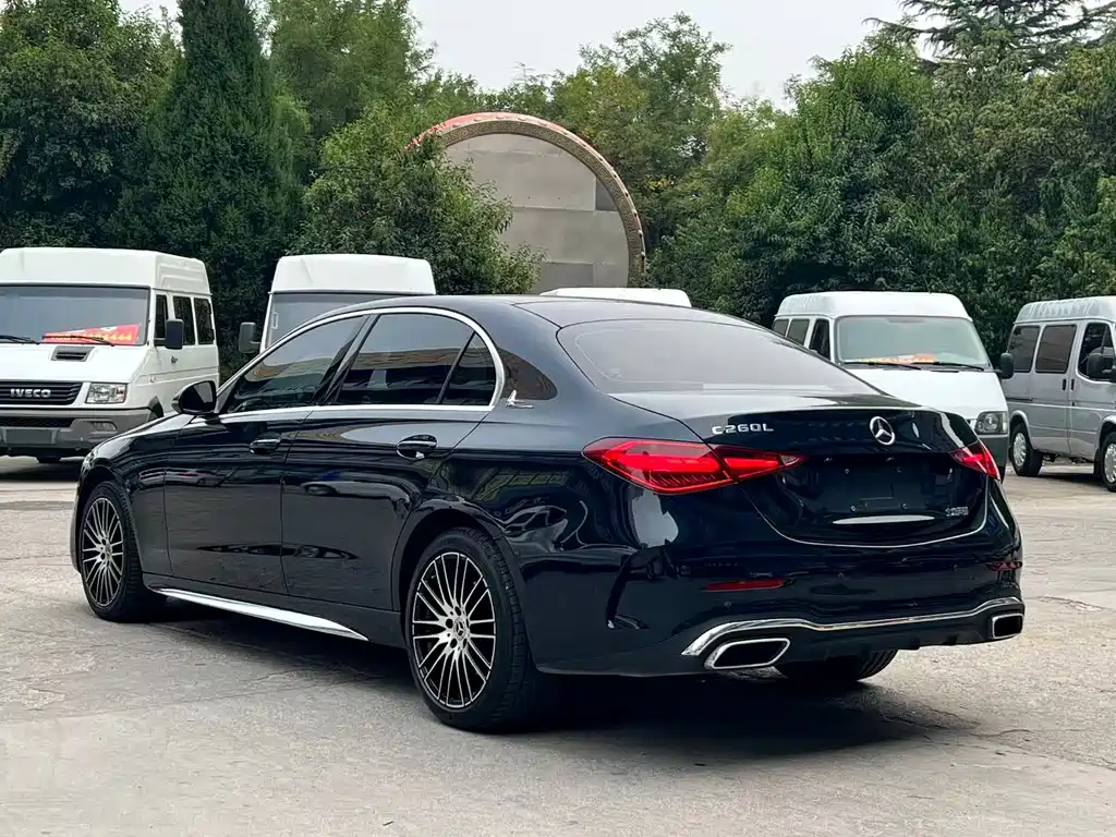 Mercedes-Benz C-Class — миниатюра 9
