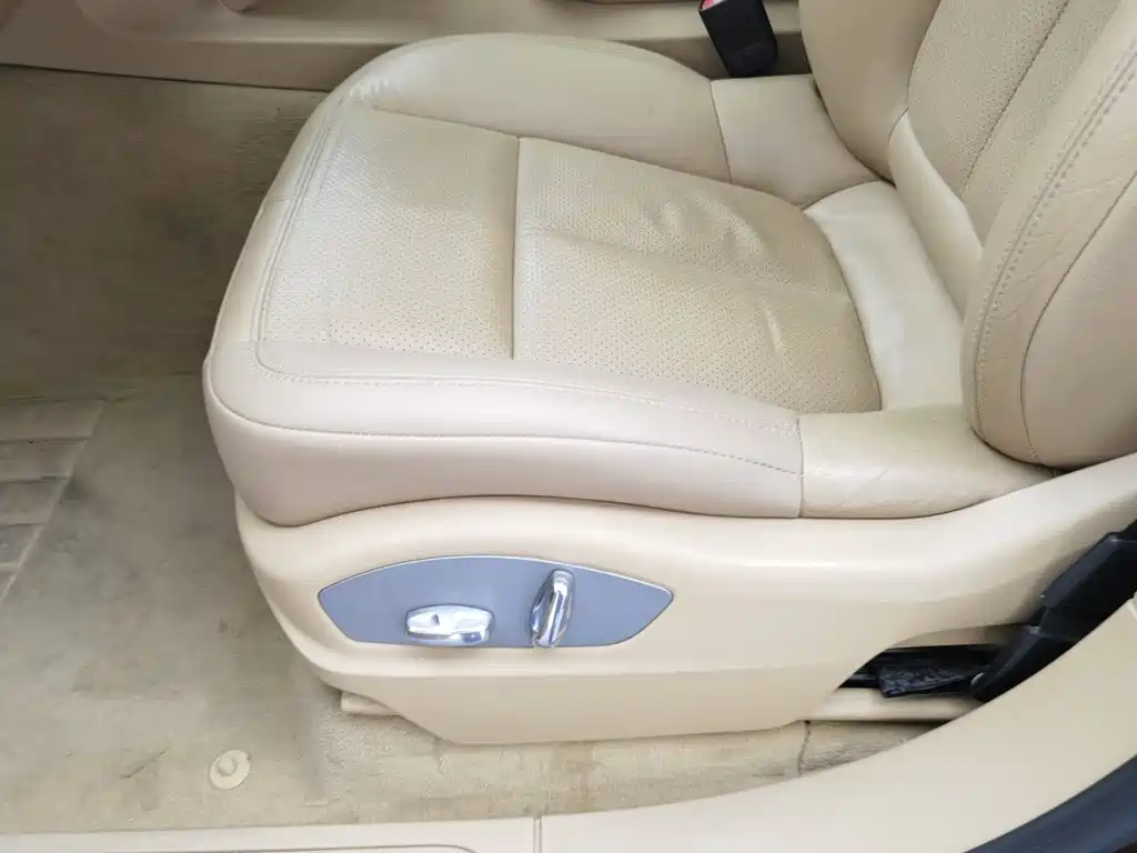 Porsche Cayenne — миниатюра 20