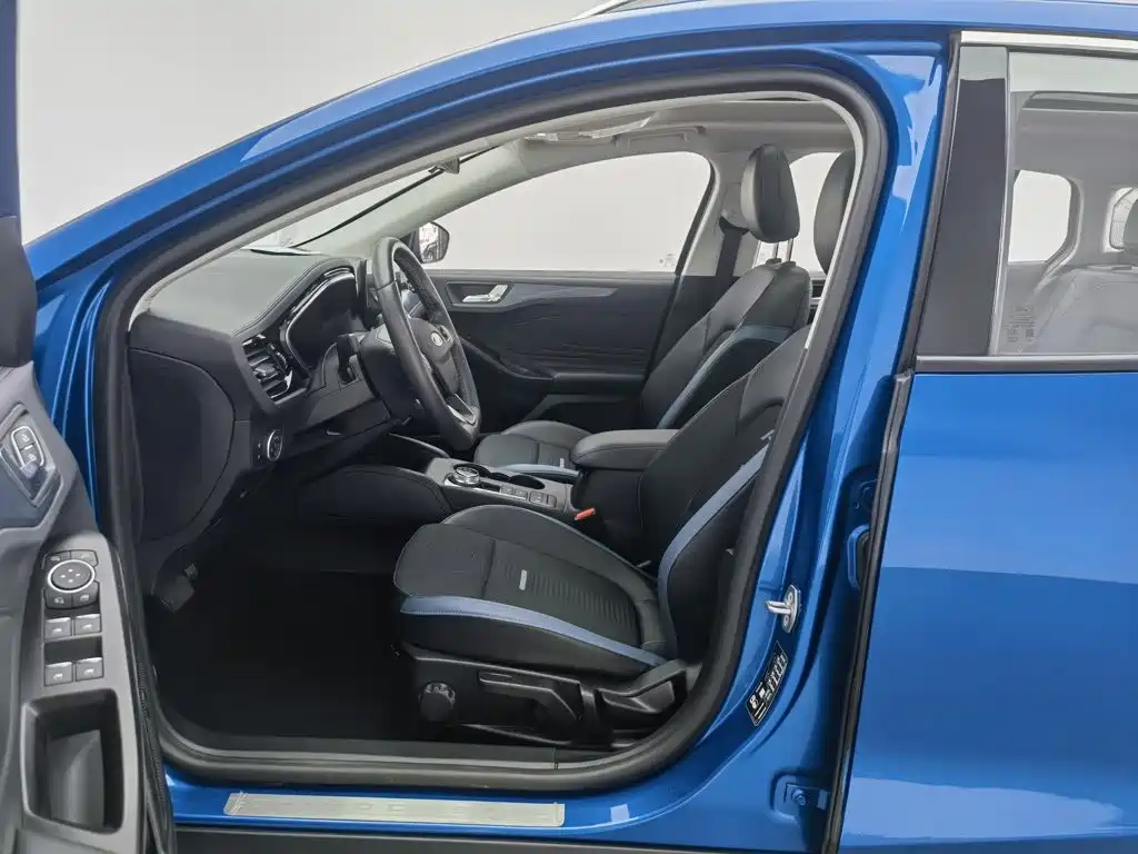 Ford Focus — миниатюра 10