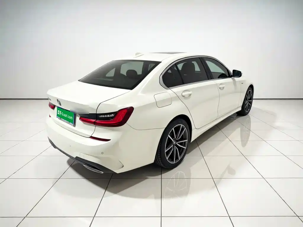 BMW 3 Series — миниатюра 4
