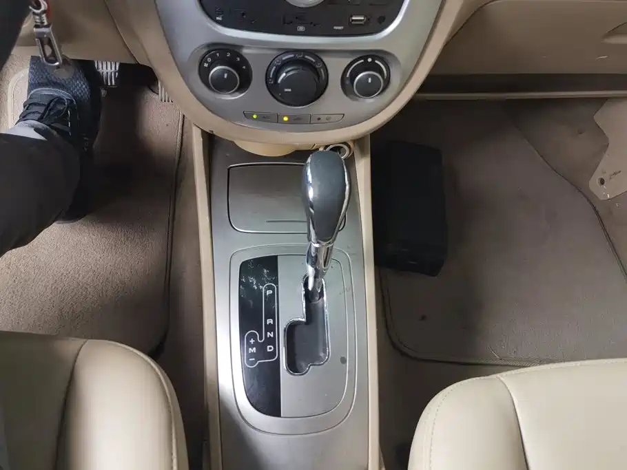 Buick Excelle — миниатюра 16