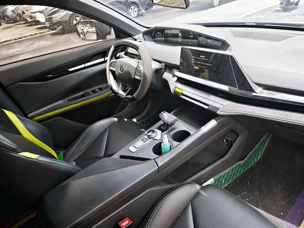 Changan UNI-V — миниатюра 7