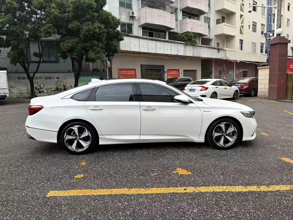 Honda Inspire — миниатюра 4