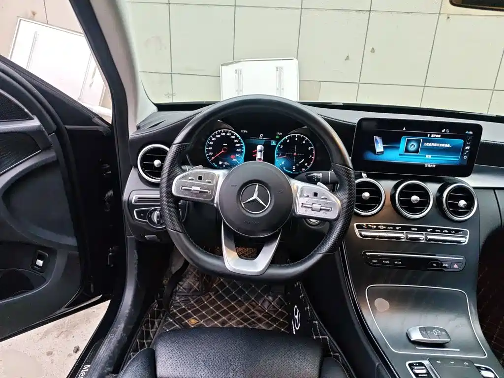 Mercedes-Benz C-Class — миниатюра 7