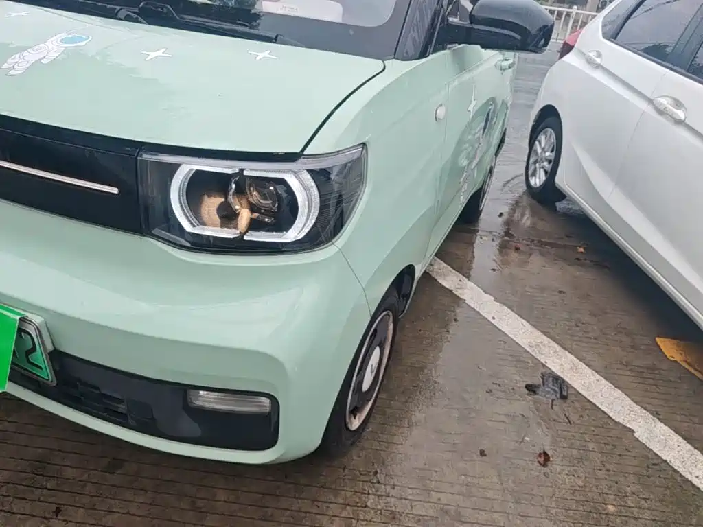 Wuling MINIEV — миниатюра 24