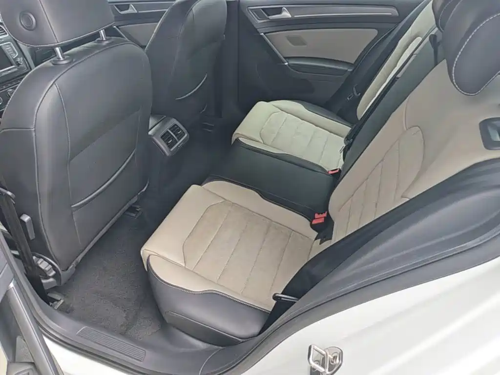 Volkswagen Golf — миниатюра 17