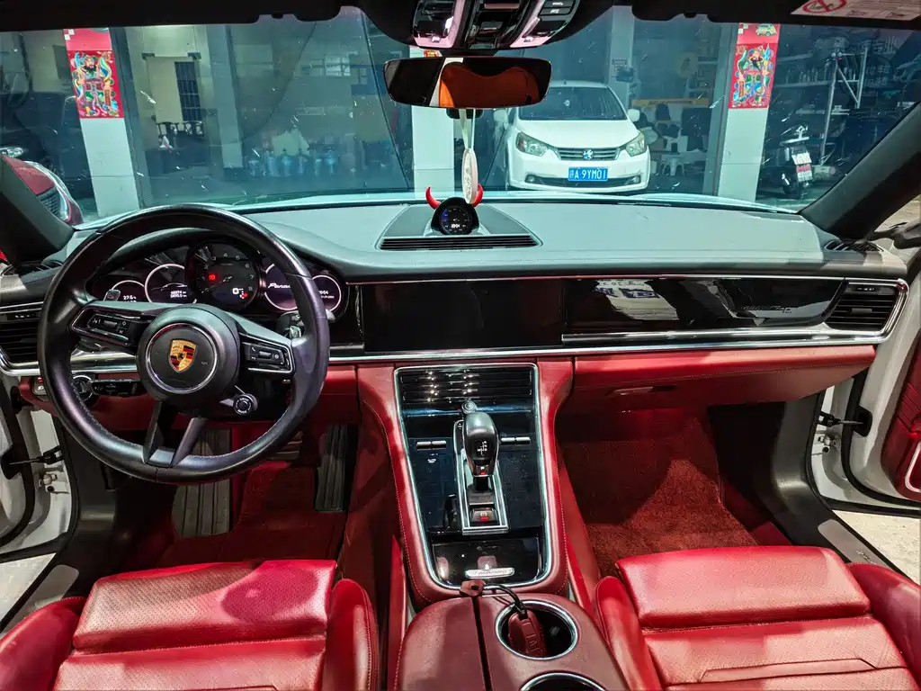 Porsche Panamera — миниатюра 7
