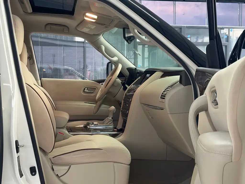 Nissan Patrol — миниатюра 4