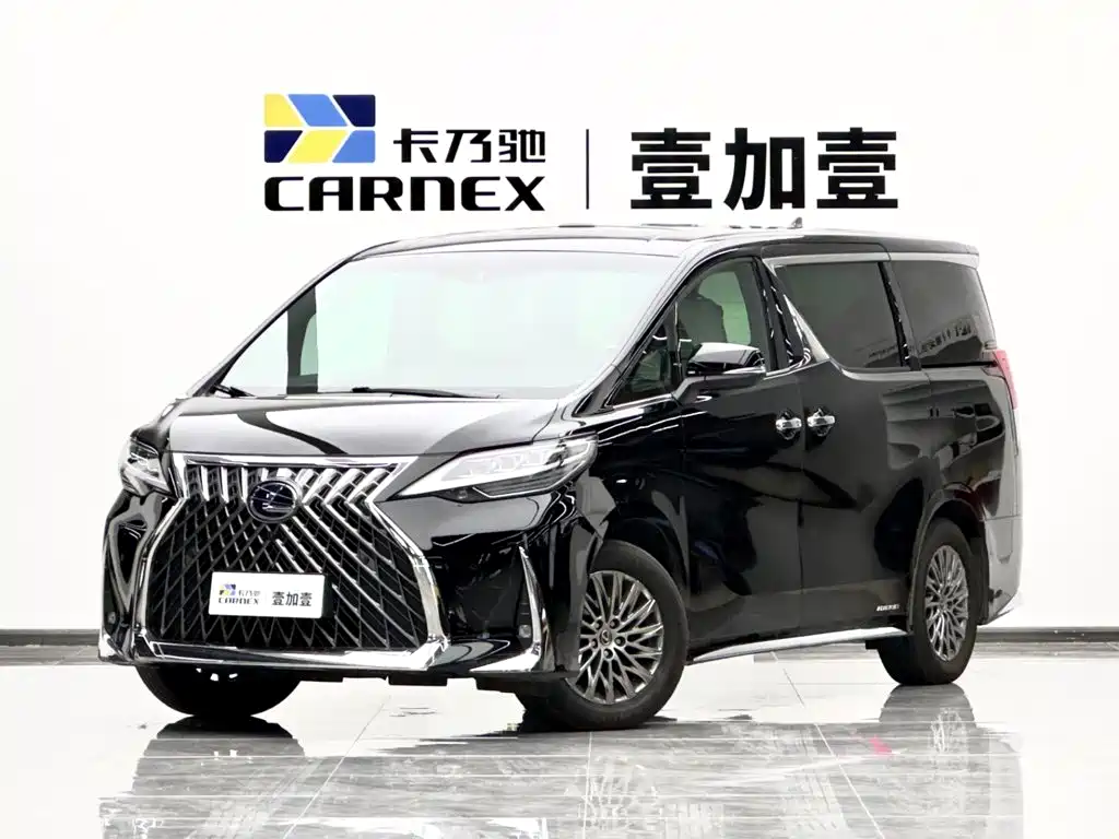 Lexus LM